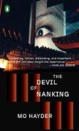 The Devil of Nanking di Mo Hayder edito da Penguin Books