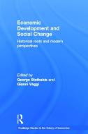 Economic Development and Social Change edito da Taylor & Francis Ltd