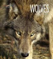 Wolves di Teresa Wimmer edito da CREATIVE CO
