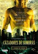 Cazadores de sombras 2, ciudad de ceniza di Cassandra Clare edito da Editorial Planeta, S.A.