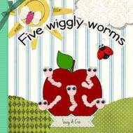 Five Wiggly Worms di Lucy a. Cox edito da Createspace