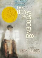 The Boy on the Wooden Box: How the Impossible Became Possible...on Schindler's List di Leon Leyson edito da ATHENEUM BOOKS