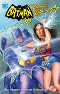 Batman '66 Meets Wonder Woman '77 di Jeff Parker edito da DC Comics