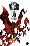 Batman di Brian Azzarello, Eduardo Risso edito da Titan Books Ltd