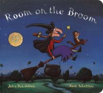 Room on the Broom Board Book di Julia Donaldson edito da Dial Books