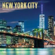 New York City 2019 Square Wall Calendar di Inc Browntrout Publishers edito da Brown Trout