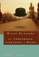 The Unbearable Lightness of Being di Milan Kundera edito da PERENNIAL