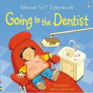 Going To The Dentist di Anna Civardi edito da Usborne Publishing Ltd