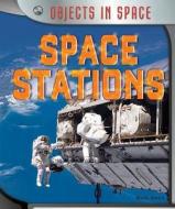 Space Stations di Ruth Owen edito da PowerKids Press