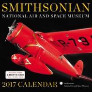 Smithsonian National Air and Space Museum 2017 Wall Calendar di National Air and Space Museum edito da Black Dog & Leventhal