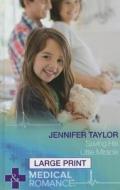 Saving His Little Miracle di Jennifer Taylor edito da Harpercollins Publishers