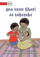 Shari's Busy Family - Ana utuu Shari ae tabetabe (Te Kiribati) di Jo Seysener edito da LIB FOR ALL