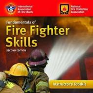 Fundamentals Of Fire Fighting di IAFC edito da Jones And Bartlett Publishers, Inc