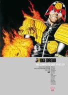 Judge Dredd: The Complete Case Files 19 di John Wagner, Grant Morrison, Garth Ennis edito da 2000 AD
