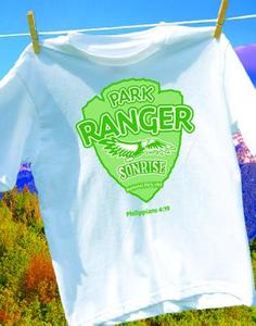Sonrise National Park Adult T-Shirt Medium edito da Gospel Light Publications