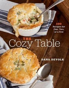 The Cozy Table di Dana DeVolk edito da WW Norton & Co