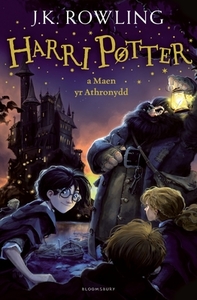 Harry Potter and the Philosopher's Stone Welsh di J. K. Rowling edito da Bloomsbury Publishing PLC