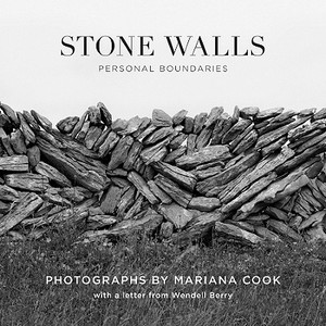Stone Walls di Mariana Cook edito da Damiani