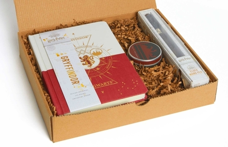 Harry Potter: Gryffindor Boxed Gift Set di Insight Editions edito da INSIGHT EDITIONS