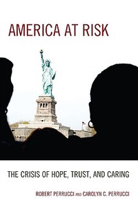 America at Risk di Robert Perrucci edito da Rowman & Littlefield Publishers, Inc.
