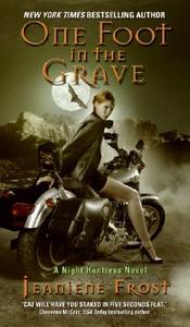 One Foot in the Grave di Jeaniene Frost edito da AVON BOOKS