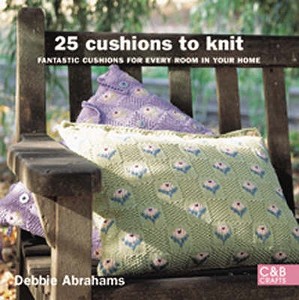 25 Cushions to Knit di Debbie Abrahams edito da Pavilion Books