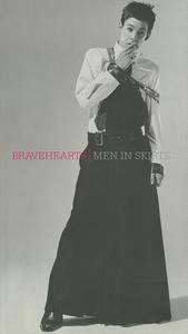 Bravehearts: Men in Skirts di Andrew Bolton edito da Victoria & Albert Museum