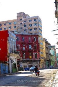 Colorful Buildings of Havana Cuba: 150 Page Lined 6 X 9 Notebook/Diary/Journal di Jl Designs edito da INDEPENDENTLY PUBLISHED