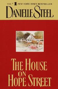The House on Hope Street di Danielle Steel edito da Random House Large Print Publishing