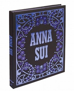 Anna Sui di Anna Sui, Andrew Bolton edito da Chronicle Books