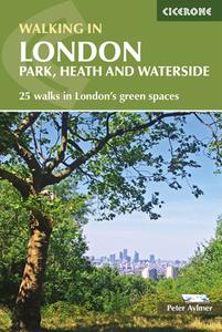 Walking in London di Peter Aylmer edito da Cicerone Press Ltd