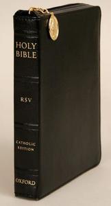 The Revised Standard Version Catholic Bible, Compact Edition, Zipper Duradera edito da Oxford University Press Inc