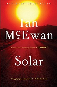 Solar di Ian McEwan edito da ANCHOR